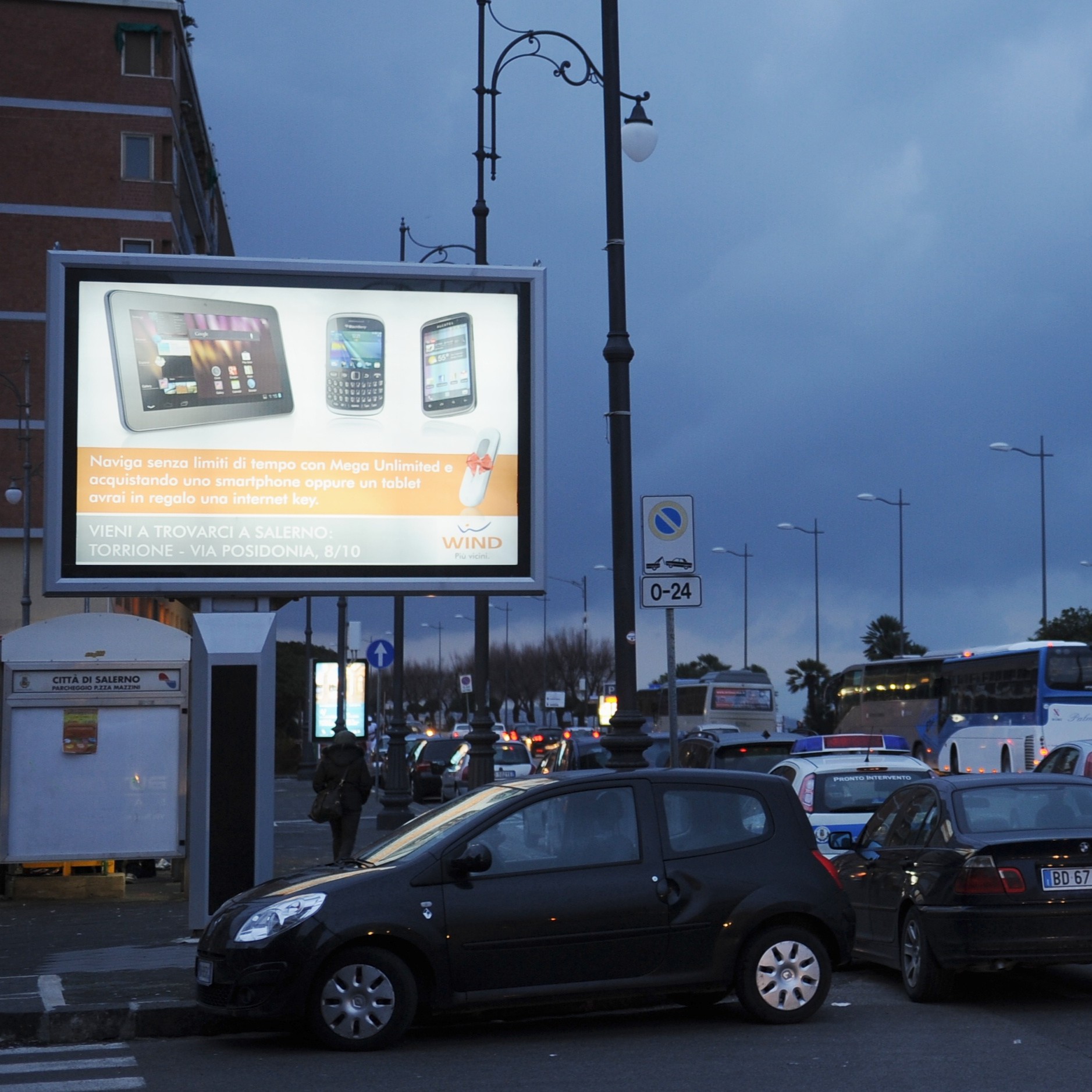 Outdoor LED Screen Digital Billboard Metal Steel Structure Billboard