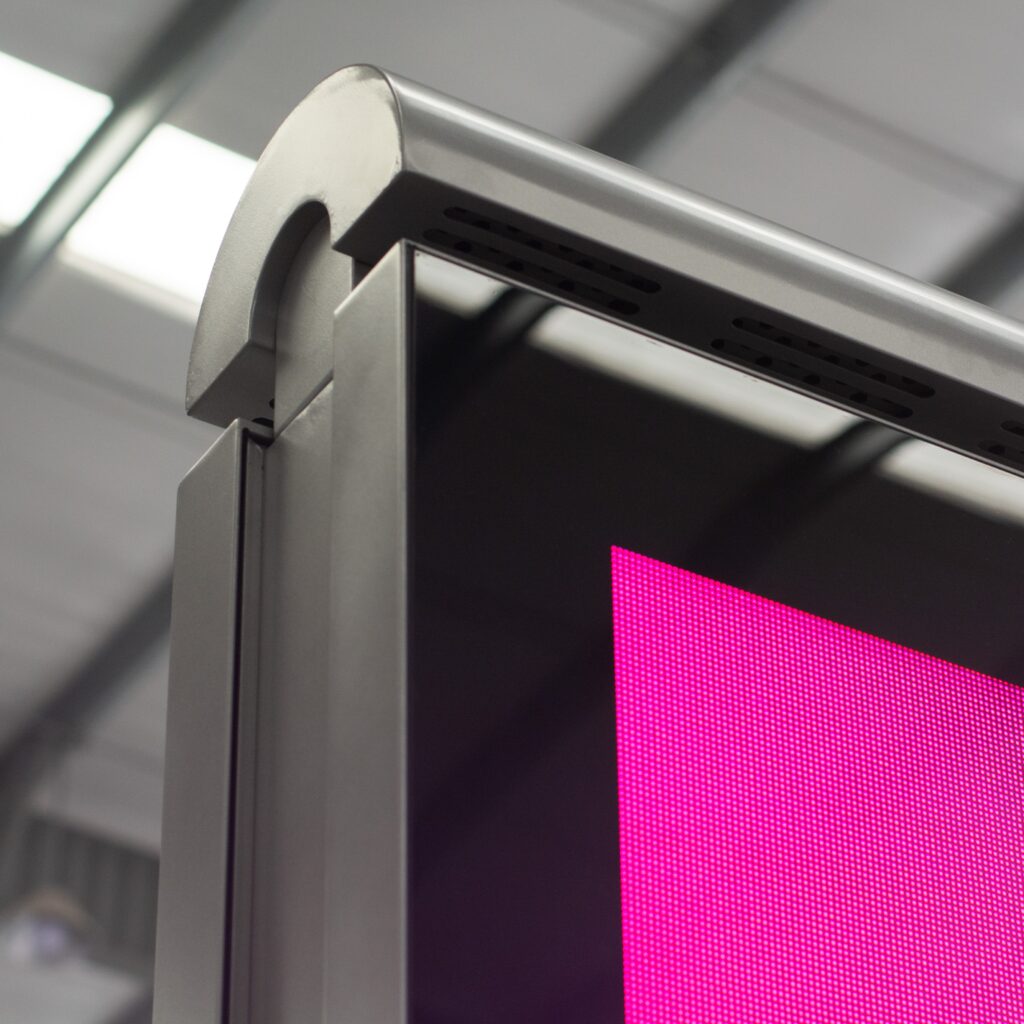 Vertical Standing Digital Signage Totem Interactive Touch Panel Advertising LCD Video Display 434955657585 Inch AndroidWindows WiFi Floor Standing Kiosk